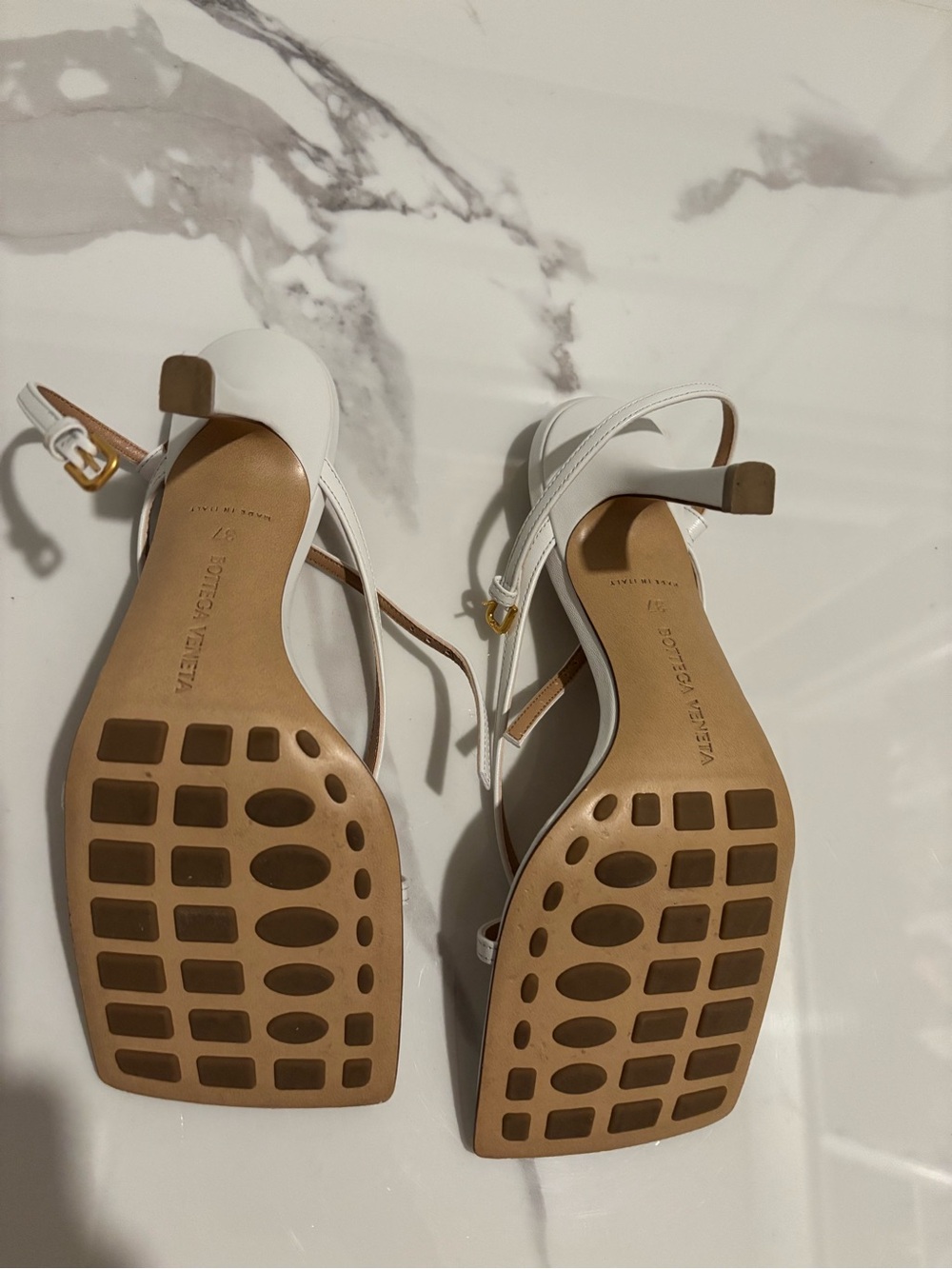 Bottega Veneta White Strappy Square-Toe Sandals - Picture 2 of 4